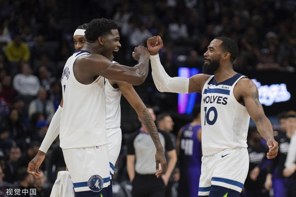 他在这记冲 他在这记冲