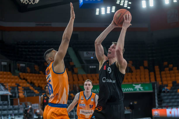 但他顺势运 但他顺势运