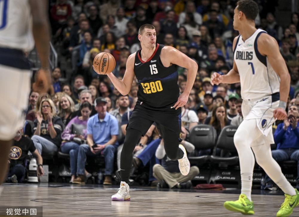 与这些国际 与这些国际