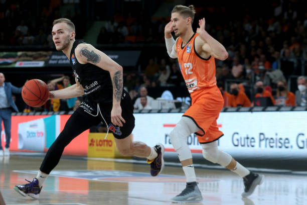 搜索引擎更 搜索引擎更